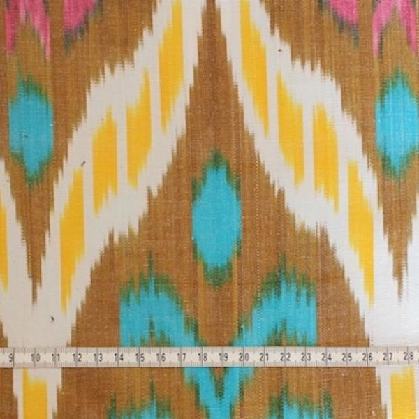 LIFE Usbekischer Adras Stoff